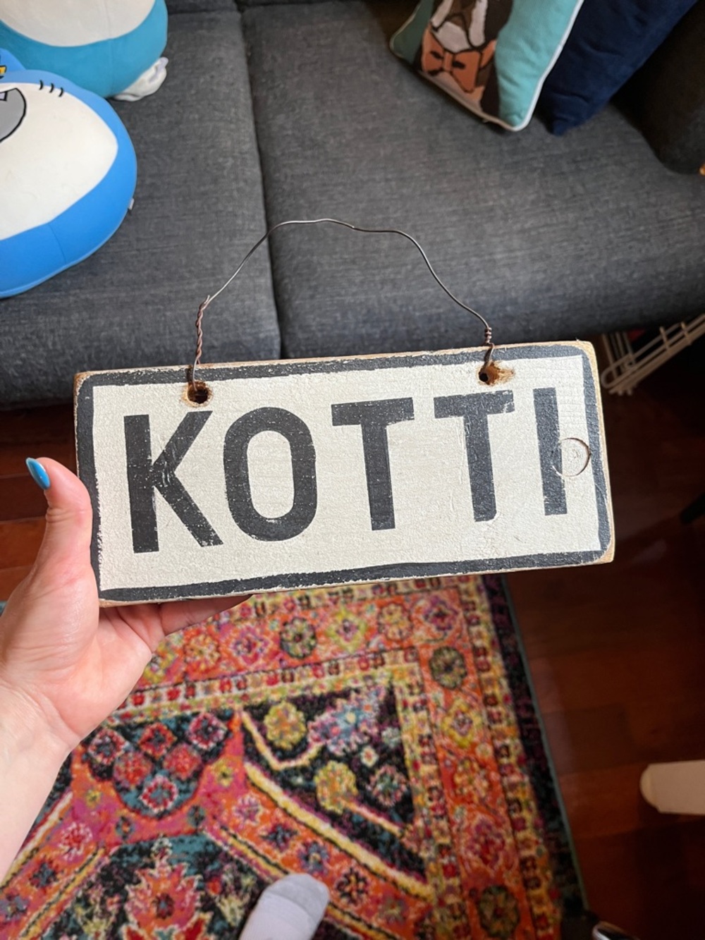 Brandy Melville KOTTI Decorative Hanging Sign